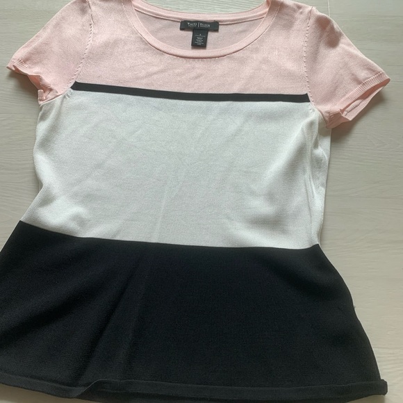 WHBM top size small - Picture 3 of 3